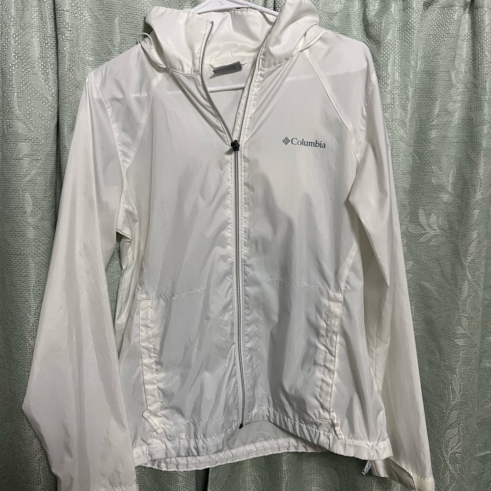 Columbia Light Gray Hooded Windbreaker